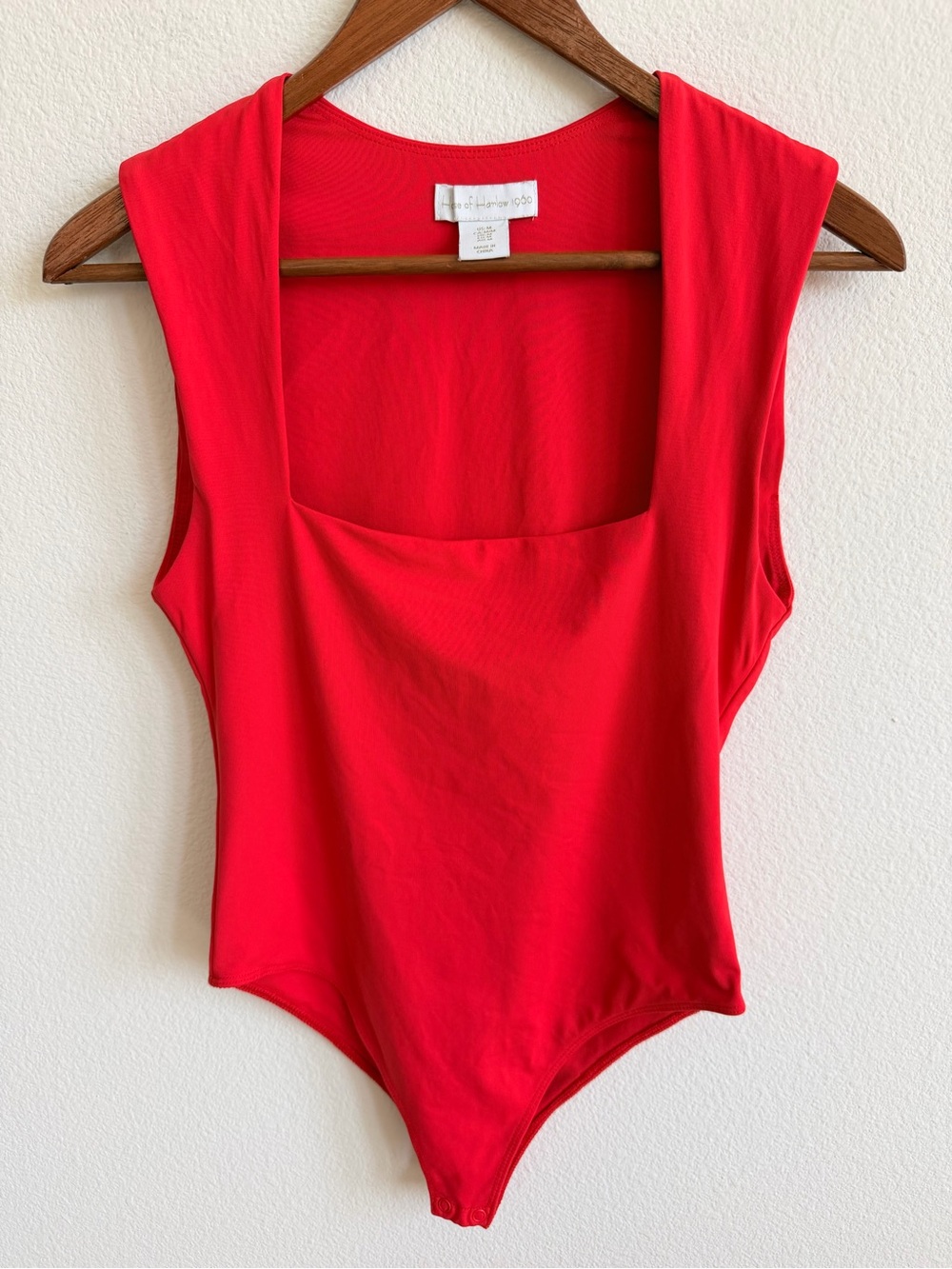 House of Harlow 1960 Woman’s M Red Square-Neck Sleeveless Bodysuit